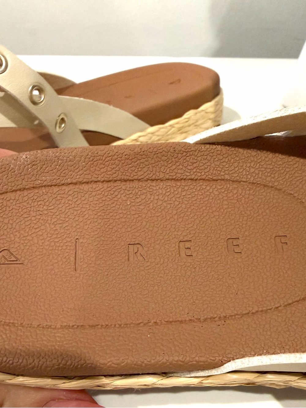Reef Vista Carmen Studded Espadrille  Flip Flops - Women sz 8 never worn - Picture 8 of 12